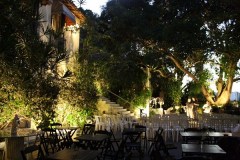 O largo da Mãe do Bispo se prepara para a grande noite (Foto: Carla Barros)
