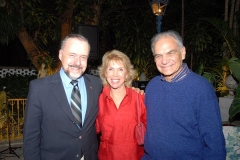 Ricardo Cravo Albin, Vera Tostes e o embaixador Jerônimo Moscardo (Foto: Marco Rodrigues)
