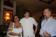 Stella Caymmi, Georges Gachot e Cravo Albin. A sessão foi um sucesso.