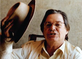 COMO TOM JOBIM SE FIXOU COMO NOME DO AEROPORTO DO RIO, O ANTIGO GALEÃO